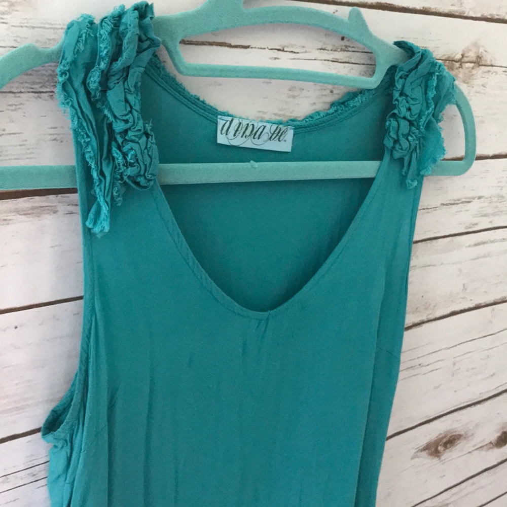 • Francesca’s Green Ruffled Top • - Picture 4 of 5